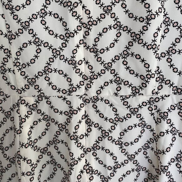 Loft White & Black Floral Pattern Long Sleeve Dress NWT Size 10 With Ruffled Hem - Picture 9 of 9